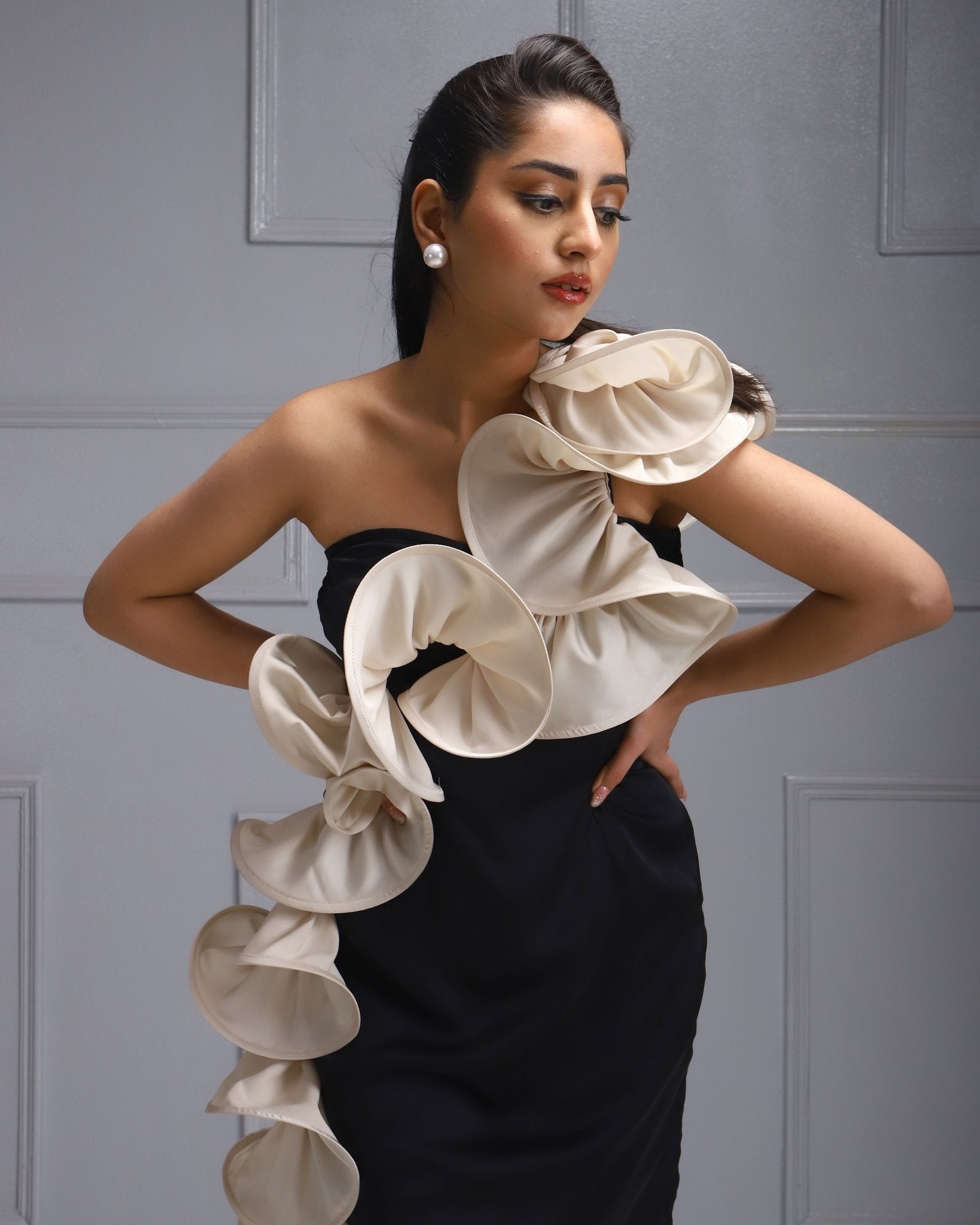 Elegant Women's Black Evening Dress, Majisha Evening Gowns for women, Premium Black Dresses for women,